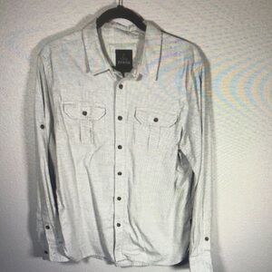 Patagonia Men's Long-Sleeve Button-Up Shirt in Light Gray